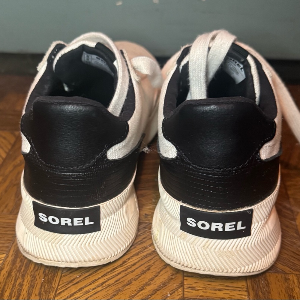 Winter white/white Sorel waterproof sneakers size 8 for Women for sale!